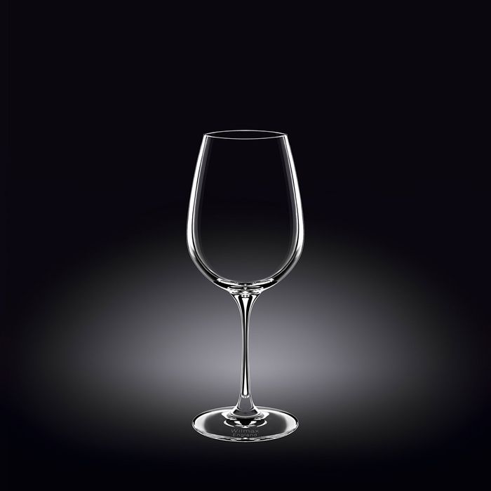 Elegant set of 2 lead-free crystalline wine glasses, 470ml, showcasing clarity and sophistication for any wine lover.