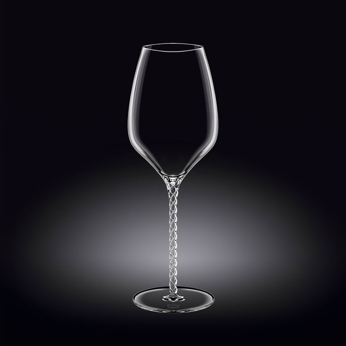 Set of 2 Julia 800ML wine glasses made of lead-free crystalline glass, designed to enhance wine enjoyment and elegance.