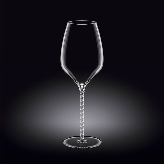 Set of 2 Julia 800ML wine glasses made of lead-free crystalline glass, designed to enhance wine enjoyment and elegance.