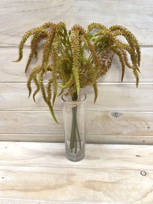 Lifelike brown artificial astilbe bundle, perfect for enhancing home decor with elegance and minimal maintenance.
