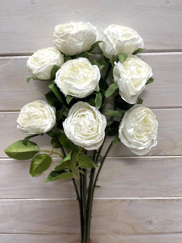 Artificial white rose stem bundle with a dry look, perfect for elegant home decor without maintenance.