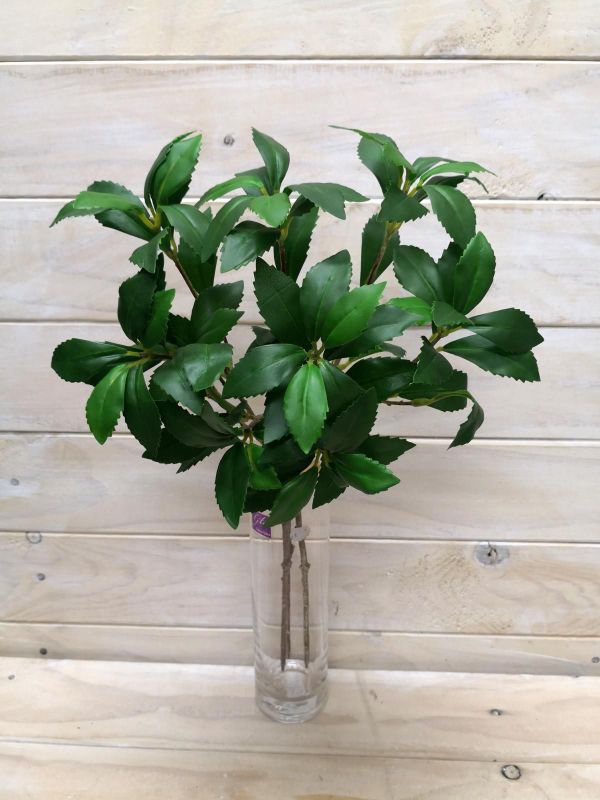 Artificial green osmanthus leaf bundle, perfect for stylish home decor, floral arrangements, and events.