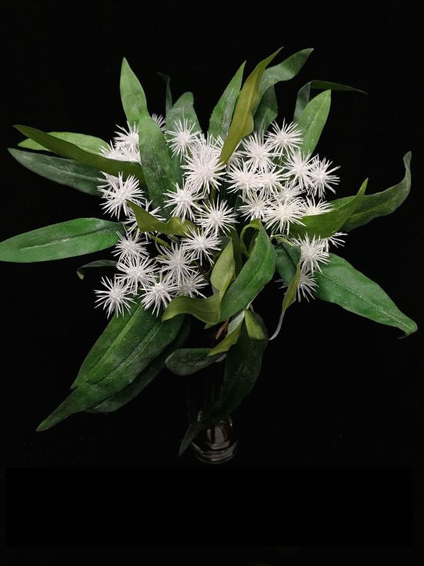 Lifelike white artificial Star Burst flower bundle, perfect for elegant decor in homes, offices, and events.