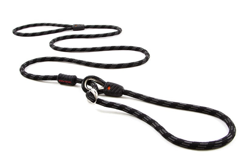 EzyDog Luca Leash in black, 5.5 ft long, durable with thick rope, ideal for stylish and comfortable dog walks.