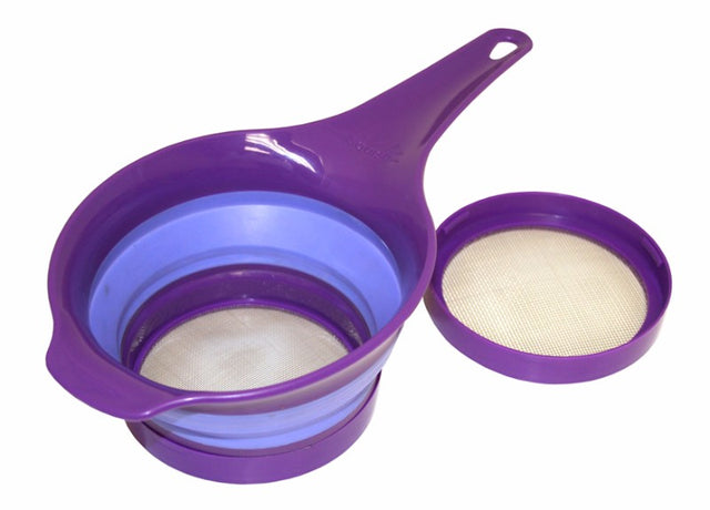 Set of 3 collapsible sifters, 3 cups each, with 2 mesh screens for versatile sifting and built-in measuring cup, BPA-free.