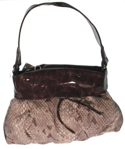 Stylish snakeprint PU leather bag with spacious interior, perfect for elevating any outfit for casual or formal occasions.