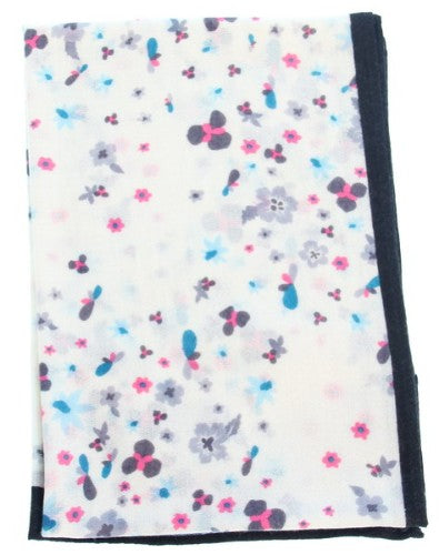 Elegant black and white pashmina scarf featuring a cherry blossom pattern, perfect for all seasons and versatile styles.