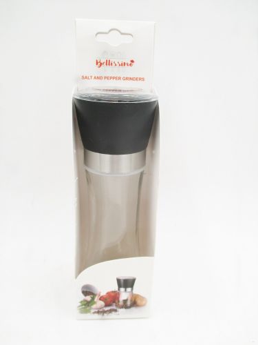 Stylish 19 x 6.5CM salt and pepper grinders with adjustable ceramic mechanism for perfect seasoning control.