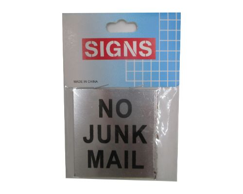 Set of 2 durable metal 'No Junk Mail' signs, 5.5cm, perfect for mailboxes and doors to reduce unsolicited mail.