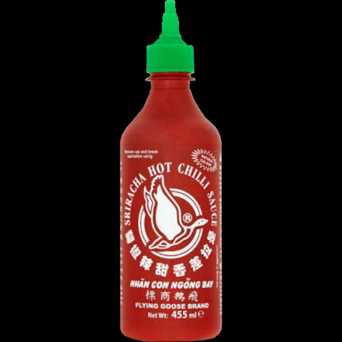 Flying Goose Sriracha Hot Chilli Sauce 455ml, a spicy condiment made with chilies and garlic, perfect for enhancing meals.