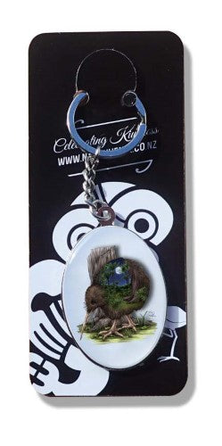 Sophie Blokker resin keyring featuring a Kiwi design, perfect for showcasing New Zealand culture and charm.