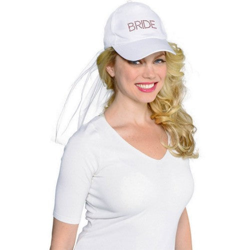 Chic baseball hat for brides, featuring elegant 'Bride' embroidery, perfect for bachelorette parties and wedding events.