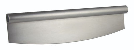 Avanti Mezzaluna Pizza Slicer with 35cm stainless steel blade for effortless, clean pizza slicing and versatile chopping.