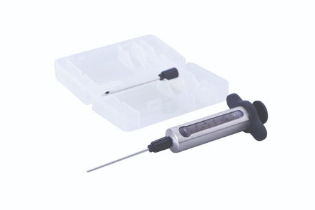 Avanti Deluxe Flavour Injector Set: stainless steel injector with two needles, perfect for marinating meats with rich flavors.