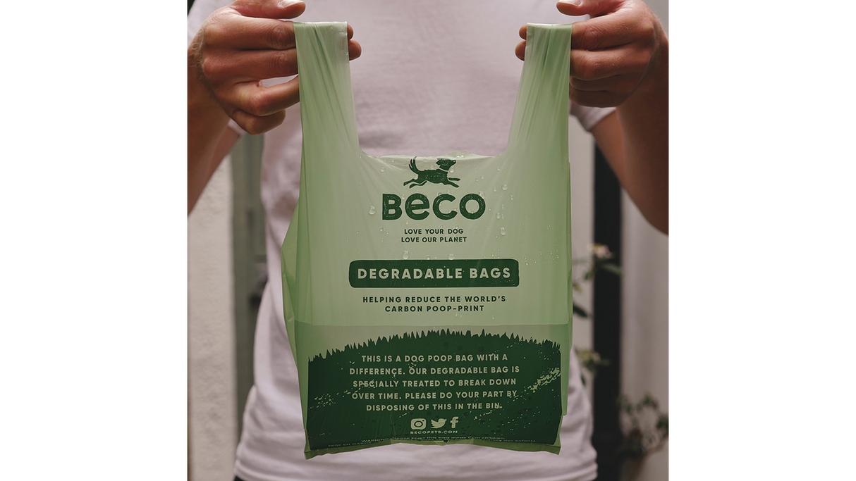 Eco-friendly Beco Degradable Bags with handles, extra-large size, designed for easy pet waste management and environmentally safe disposal.