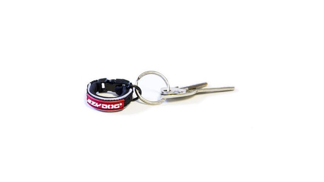 Ezydog Keyring in black, combining stylish design and functionality for dog lovers, securely holds keys and tags.