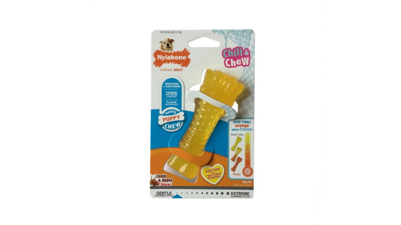 Colour-changing freezer dog bone for puppies, promoting healthy chewing and soothing gums during play. Non-toxic and durable.