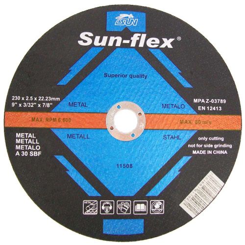 Metal Cutting Grinding Disc (230 x 2.5 x 22mm) ideal for cutting steel and aluminum; high RPM, durable, and low vibration.