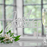 Contemporary "Just Married" table sign in elegant design, ideal for wedding decor, measuring 25cm x 29cm.