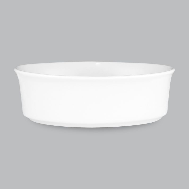 Elegant white oval pie dish (500ml) from Wilkie Brothers, durable new bone porcelain, perfect for baking and serving.