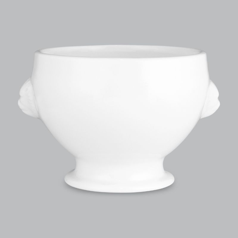 Elegant 410ml Lion Soup Bowl in timeless white New Bone porcelain, perfect for soups and easy to clean.