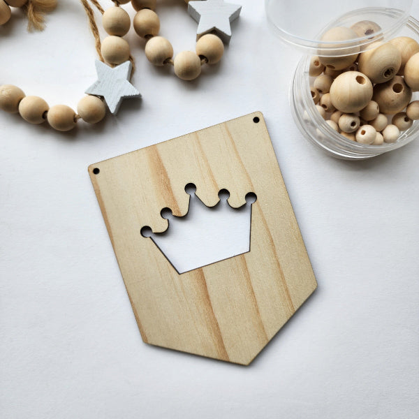 Pine Bunting flags made from eco-friendly veneer, 12.8cm long and 9.8cm wide, perfect for rustic decor and celebrations.