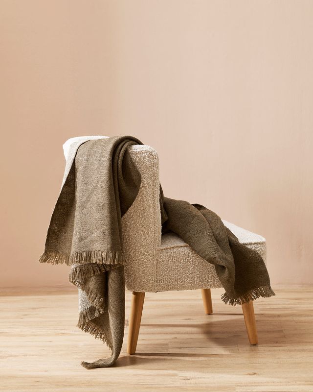 Olive Chester Throw (125x150cm) featuring a premium wool-polyester blend for cozy, stylish warmth in any space.