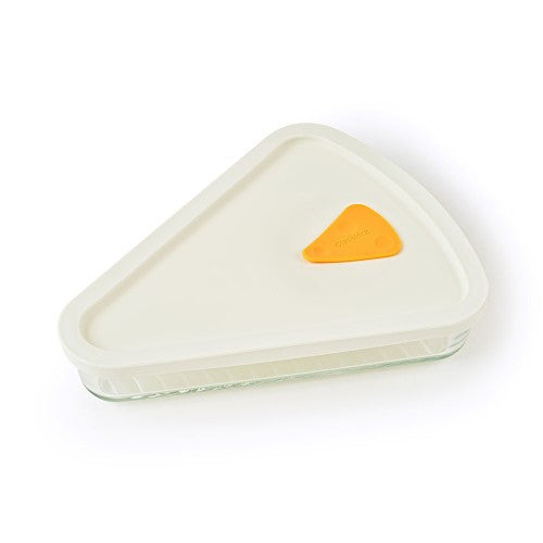 A BPA-free glass pizza storage container with airtight lid, measuring 20.5cm x 17cm x 5cm, keeps slices fresh and visible.