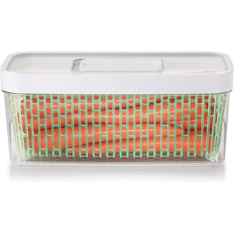 Large OXO Good Grips Greensaver Produce Keeper 4.7L with carbon filter and adjustable vent for fresh produce storage.