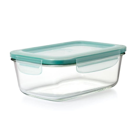 OXO Good Grips Smart Seal Rectangular Container (1.8L) with leak-proof seal, ideal for versatile food storage and easy cleaning.