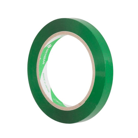 Fapro 640-V green bundler tape, 15mm x 100m, durable and FDA-approved for securely packaging fruits and vegetables.