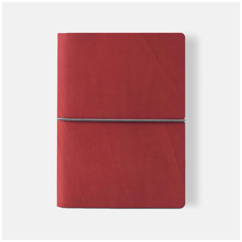 Ciak Classic red lined notebook, 12 x 17 cm, handmade in Italy, with eco-friendly paper and a stylish vegan-friendly cover.