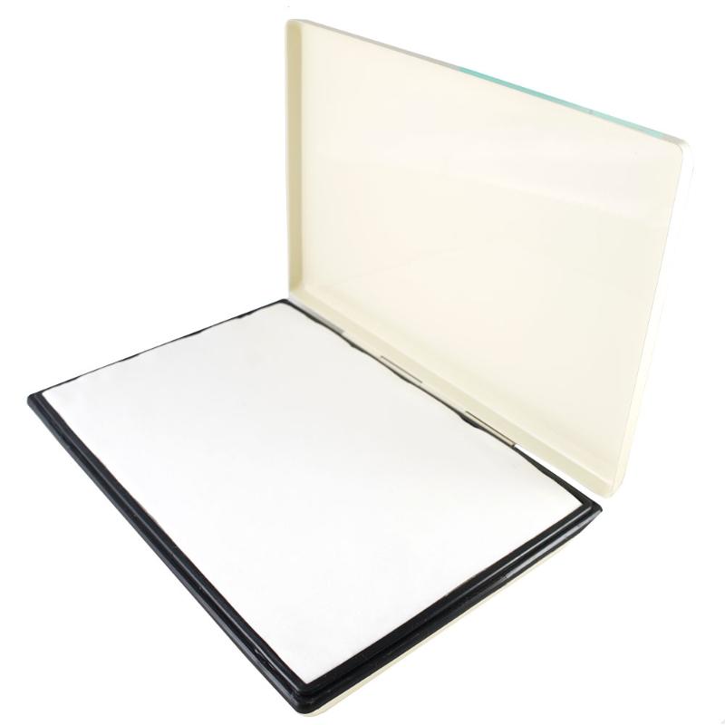 Large Noris #V dry stamp pad (20x30cm) for clear impressions, ideal for artists and professionals in crafting and scrapbooking.