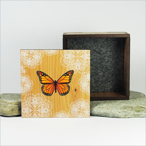 Small Monarch Trinket Box in NZ Silver Beech veneer, elegantly designed for storing jewelry and keepsakes, measuring 80mm x 80mm x 40mm.