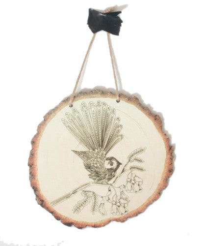 Wood slice wall art featuring a beautifully printed fantail design on eco-friendly pine veneer, perfect for nature-inspired decor.