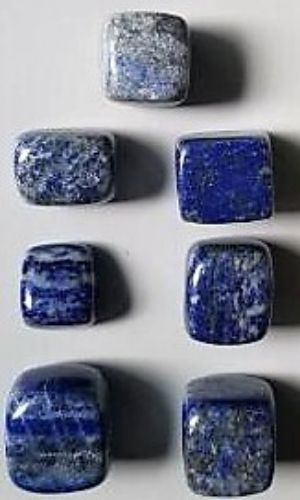 Vibrant lapis lazuli cubes with gold flecks, perfect for crafts, decor, or jewelry making; sold per kilogram.