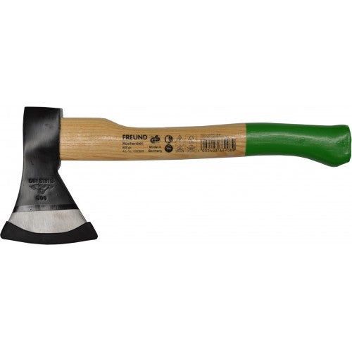 Hatchet Freund #66906 with 600g carbon steel head and 38cm wooden handle, ideal for outdoor chopping and gardening tasks.