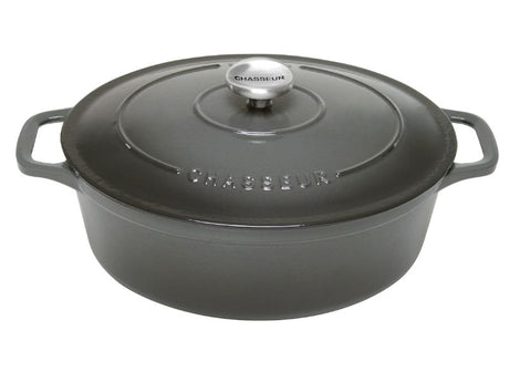 Oval French Oven in Caviar black, 27cm, cast-iron, ideal for slow cooking, self-basting lid, suitable for all heat sources.