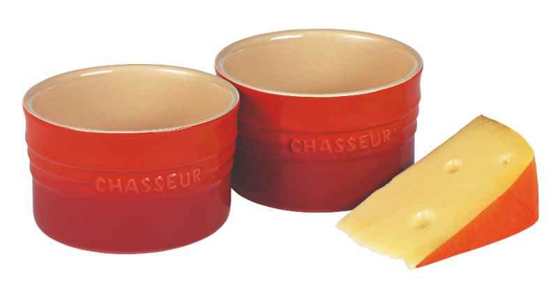 Red stoneware ramekins, 280ml (set of 2), ideal for baking and serving desserts or dips, microwave and dishwasher safe.