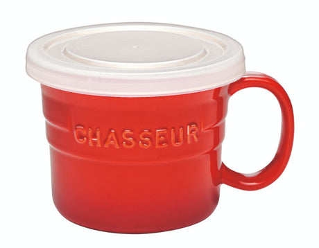 Stylish red soup mug with lid, 500ml capacity, microwave and dishwasher safe, perfect for cozy soups and leftovers.