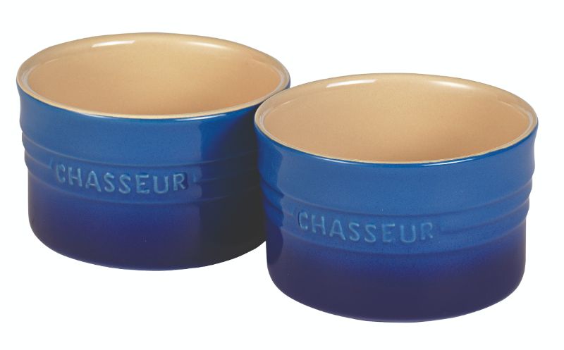 Set of 2 sky blue Chasseur ramekins, 80ml, ideal for baking and serving desserts, dips, and appetizers.