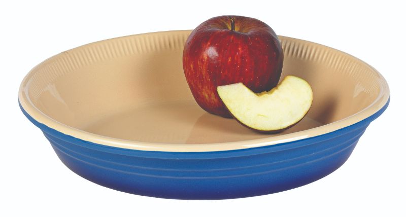 Elegant 1.4L blue pie dish made from high-quality stoneware, perfect for baking sweet or savory pies.