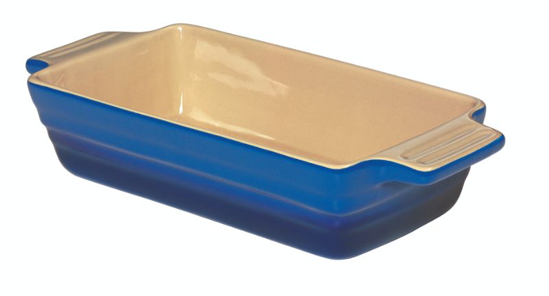 Chasseur 22cm blue loaf baker for homemade bread and cakes, oven-safe, stylish, and easy to clean.