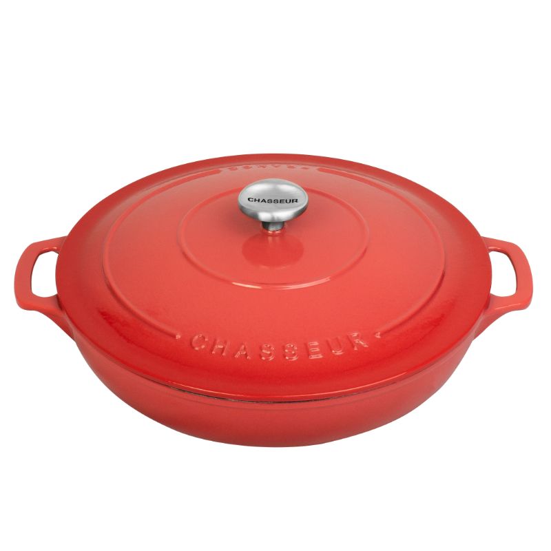 Chasseur Round Casserole in Coral, 30cm/2.5L, ideal for versatile cooking with self-basting lid and stunning design.