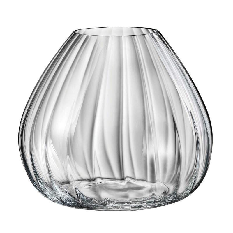 Elegant 18.5cm Bohemia Waterfall vase, shaped like a sea anemone, showcasing cascading details and light-reflecting design.