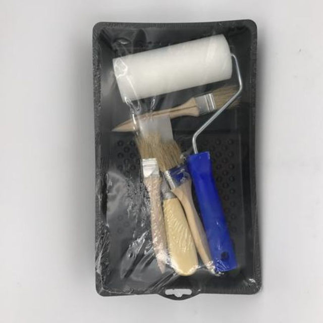 Paint plate and brush set (6) for artists, featuring spill-proof plates and versatile brushes for precise painting.