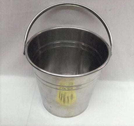Set of 6 stylish 18cm ice buckets, perfect for elevating events and keeping beverages chilled.