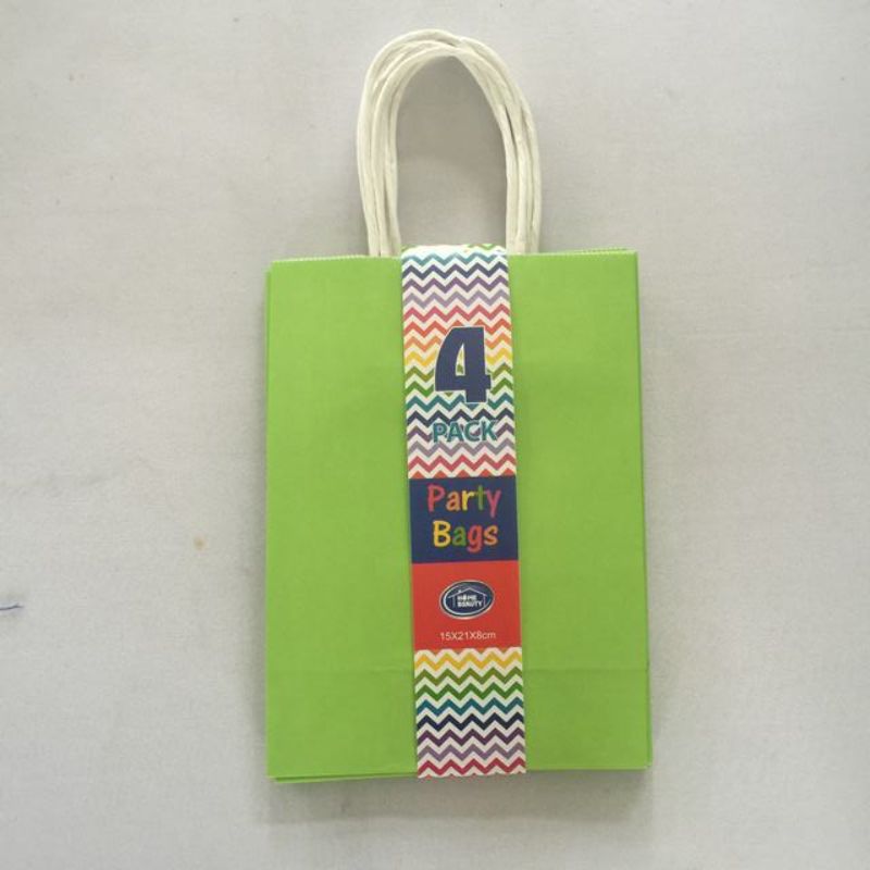 Vibrant green gift bags, 15 x 21 x 8 cm, eco-friendly, ideal for any occasion, 48 pieces total for stylish gift wrapping.