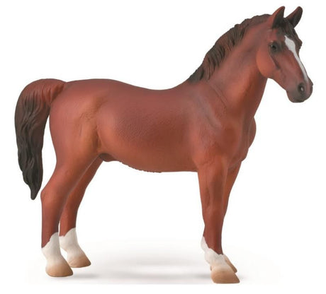 Collecta Hackney Stallion figurine in chestnut, 14.5cm tall, showcasing high-stepping trot and elegant details.