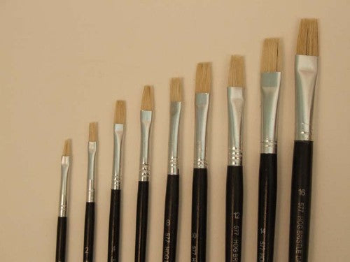 Eterna 577 Brush No.14, a versatile artist brush for smooth paint application in acrylic, watercolor, and oil mediums.